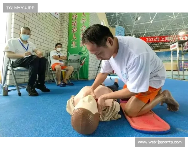 湖北省游泳救生比赛通过50米假人拖带考核实战救援技能 湖北省游泳救生比赛通过50米假人拖带考核实战救援技能