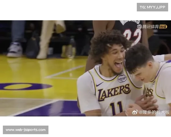 湖人拉拉维亚爆发砍下25分 帮助球队战胜热火 湖人拉拉维亚爆发砍下25分 帮助球队战胜热火