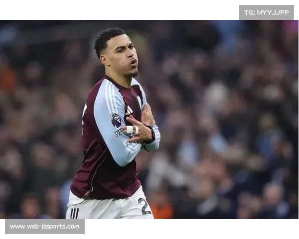 阿斯顿维拉2-1曼联，罗杰斯梅开二度延续黑马姿态